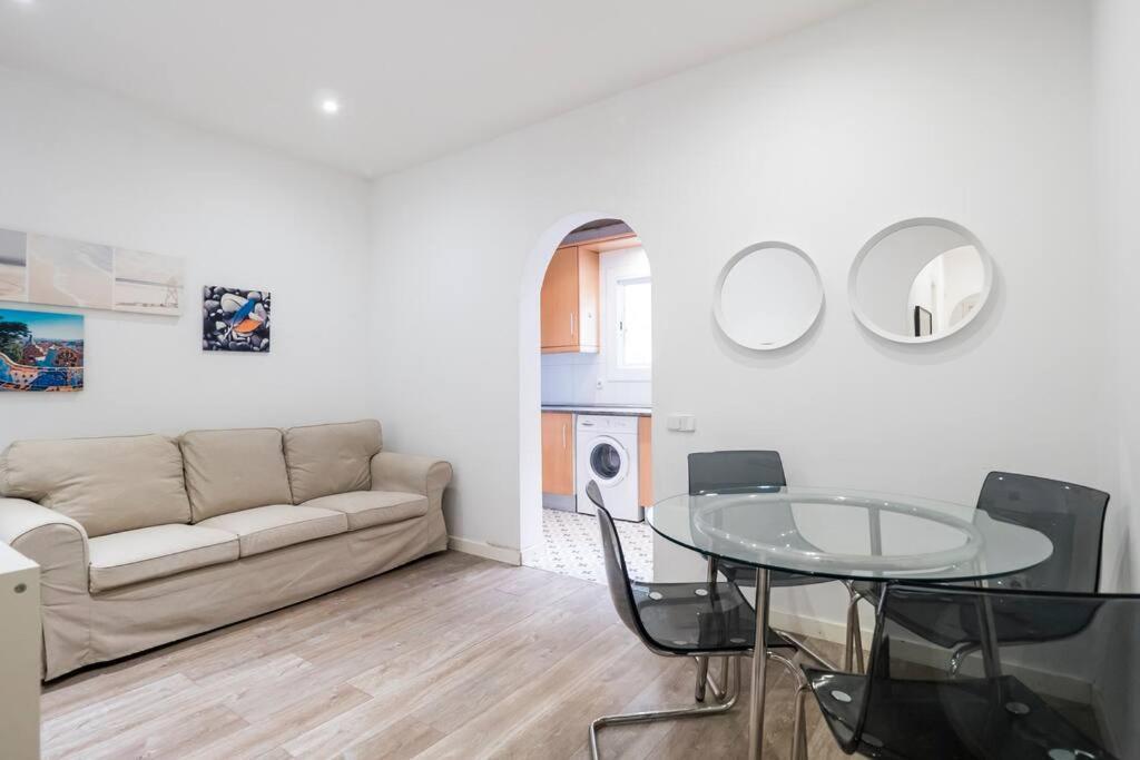 Bebarceloner Poble Nou Apartaments - 2 Bedroom Exterior photo